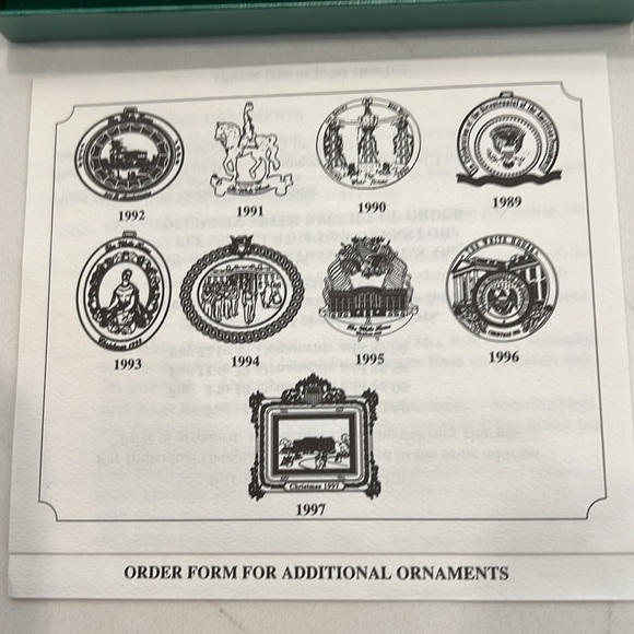 The White House Historical
Association Christmas Ornament
1997 Franklin Pierce - Picture 3 of 5